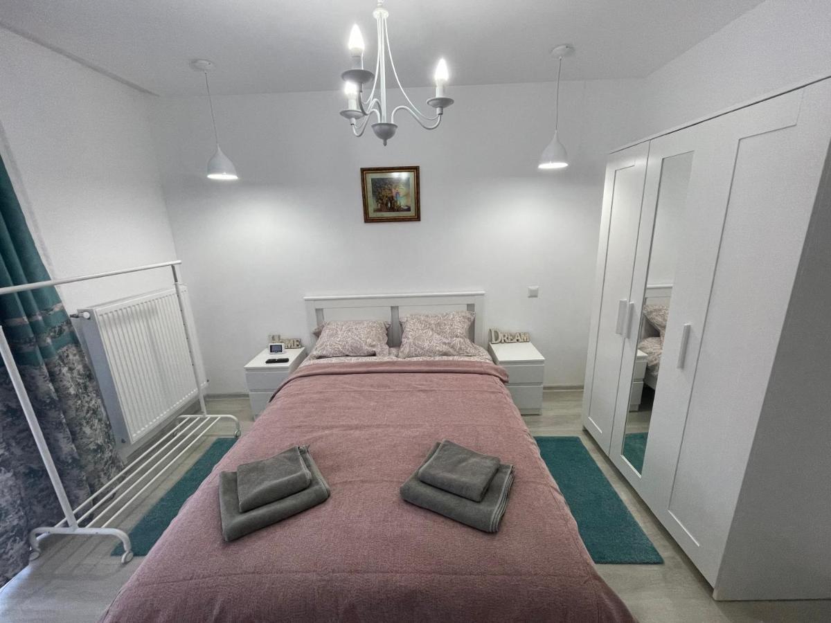 בוסטאני Castle Residence Apt. Eminescu מראה חיצוני תמונה