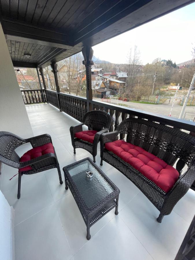 בוסטאני Castle Residence Apt. Eminescu מראה חיצוני תמונה