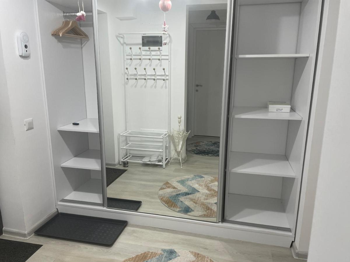 בוסטאני Castle Residence Apt. Eminescu מראה חיצוני תמונה