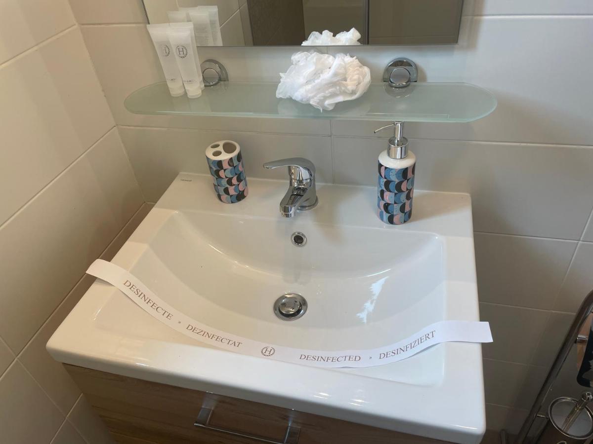 בוסטאני Castle Residence Apt. Eminescu מראה חיצוני תמונה
