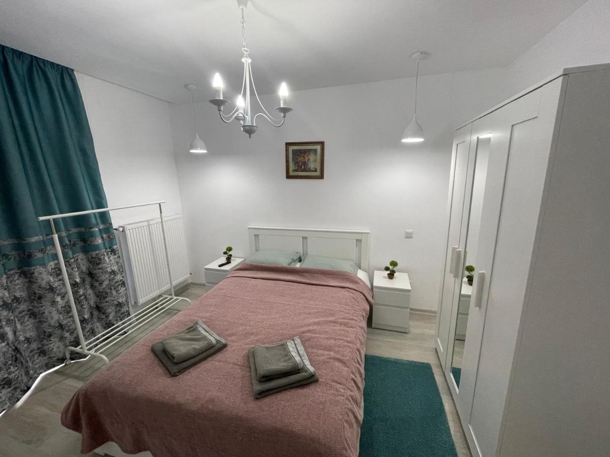 בוסטאני Castle Residence Apt. Eminescu מראה חיצוני תמונה